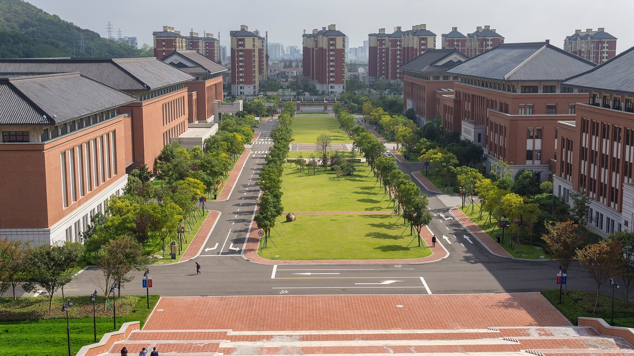 浙江大学首开上市企业家校友交流会：来了三十多，还有三百多